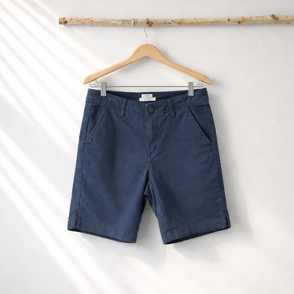 L.L. Bean Favorite Fit Navy Blue Organic Cotton Chino Shorts Womens Size 4